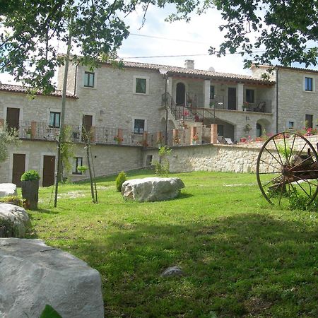 Agriturismo Borgo San Martino Abbateggio Exterior foto