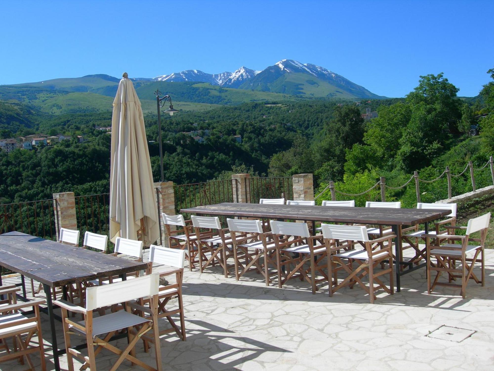 Agriturismo Borgo San Martino Abbateggio Exterior foto