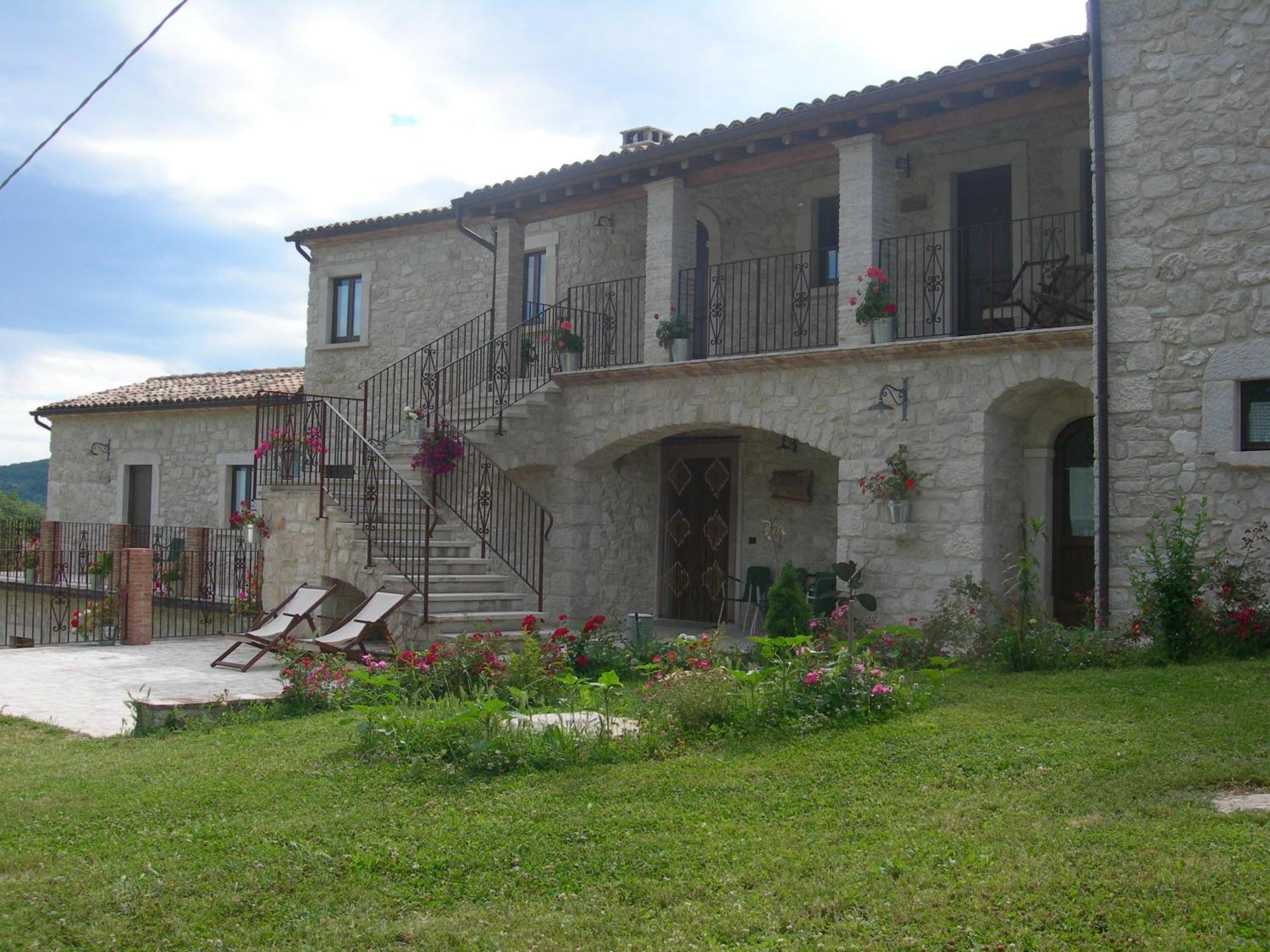 Agriturismo Borgo San Martino Villa Abbateggio Exterior foto