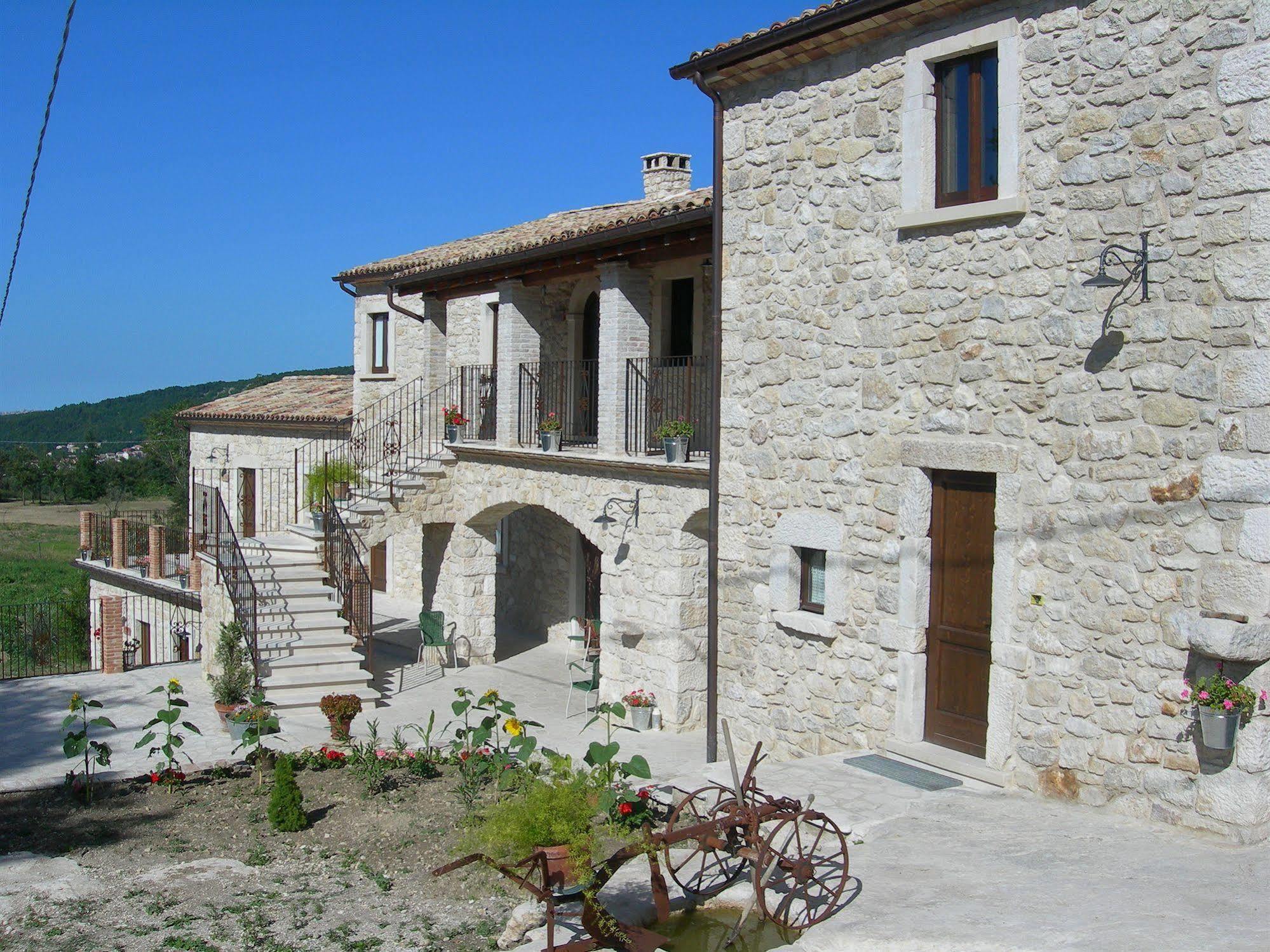 Agriturismo Borgo San Martino Villa Abbateggio Exterior foto