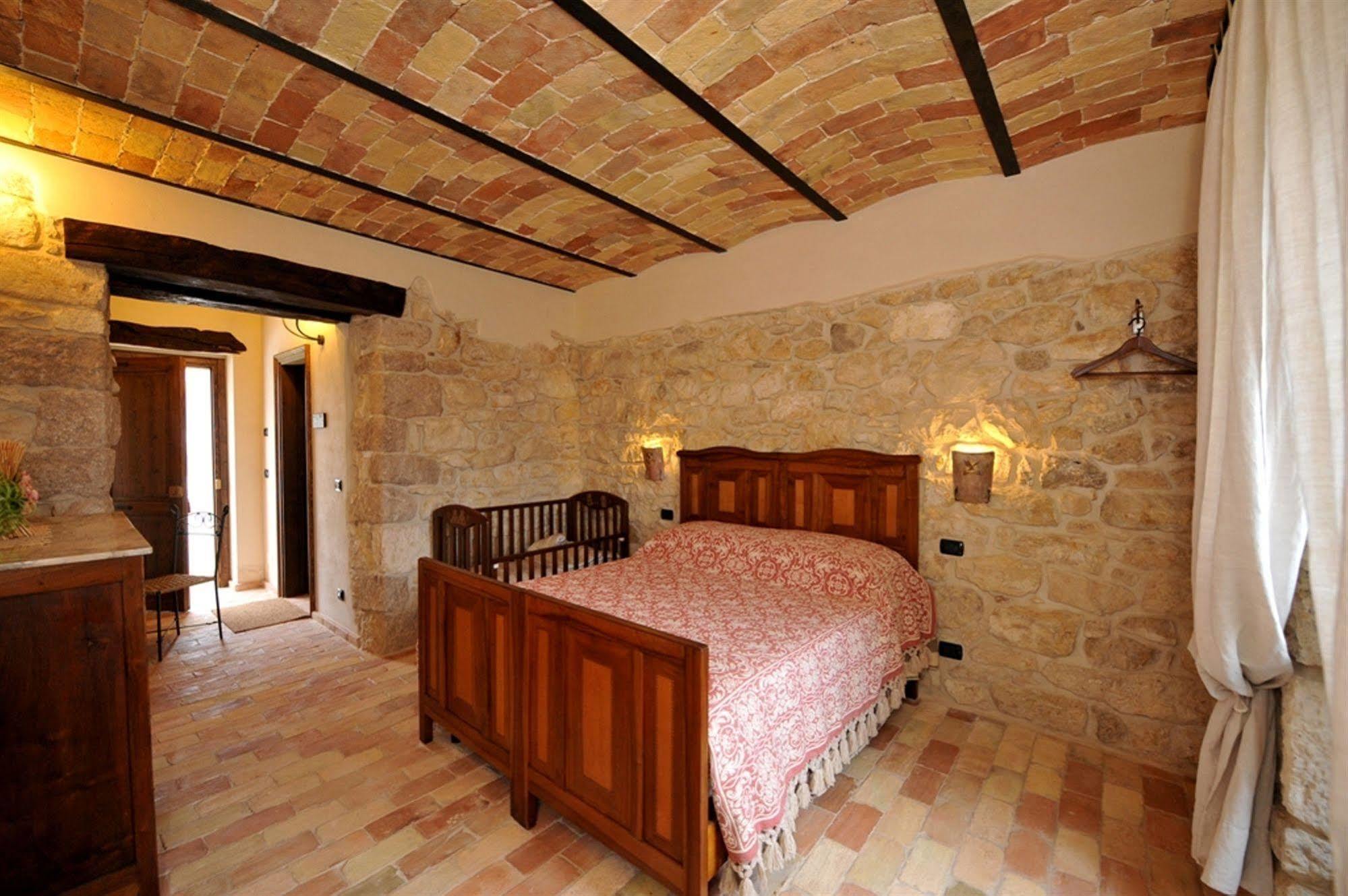 Agriturismo Borgo San Martino Abbateggio Exterior foto